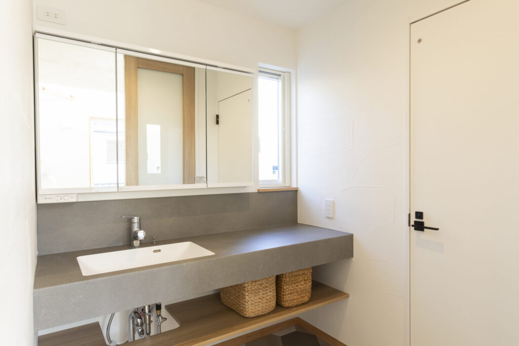 シンプルで使いやすい造作洗面台