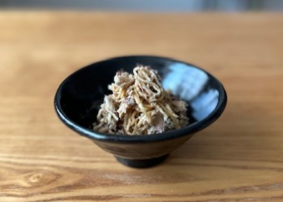 鯖缶と切り干し大根の和え物